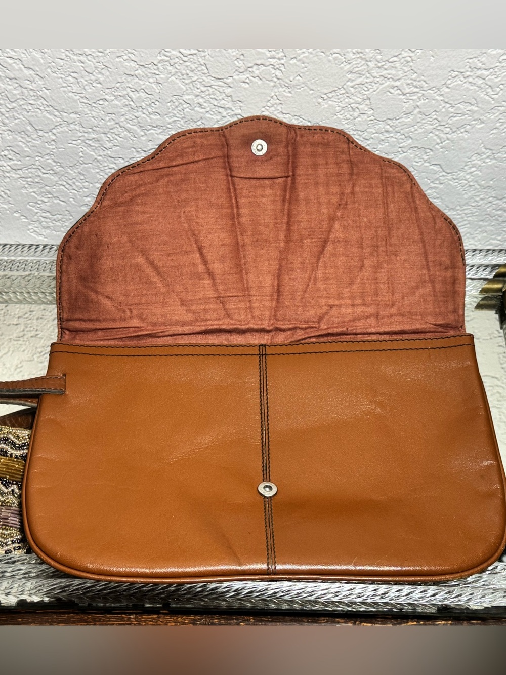 Vintage Leather Wristlet Clutch w/Vintage Beaded Coin Purse - Picture 4 of 13